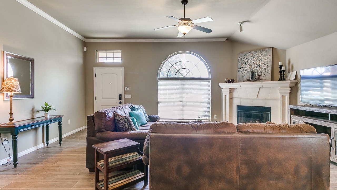 Photo of Livingroom in Edmond
