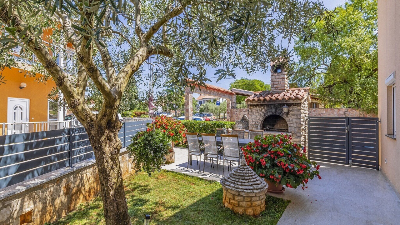 Photo of Outdoor in Peroj
