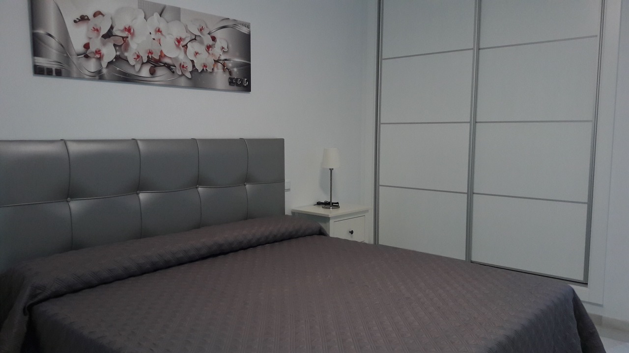 Photo of Bedroom in New Golden Mile