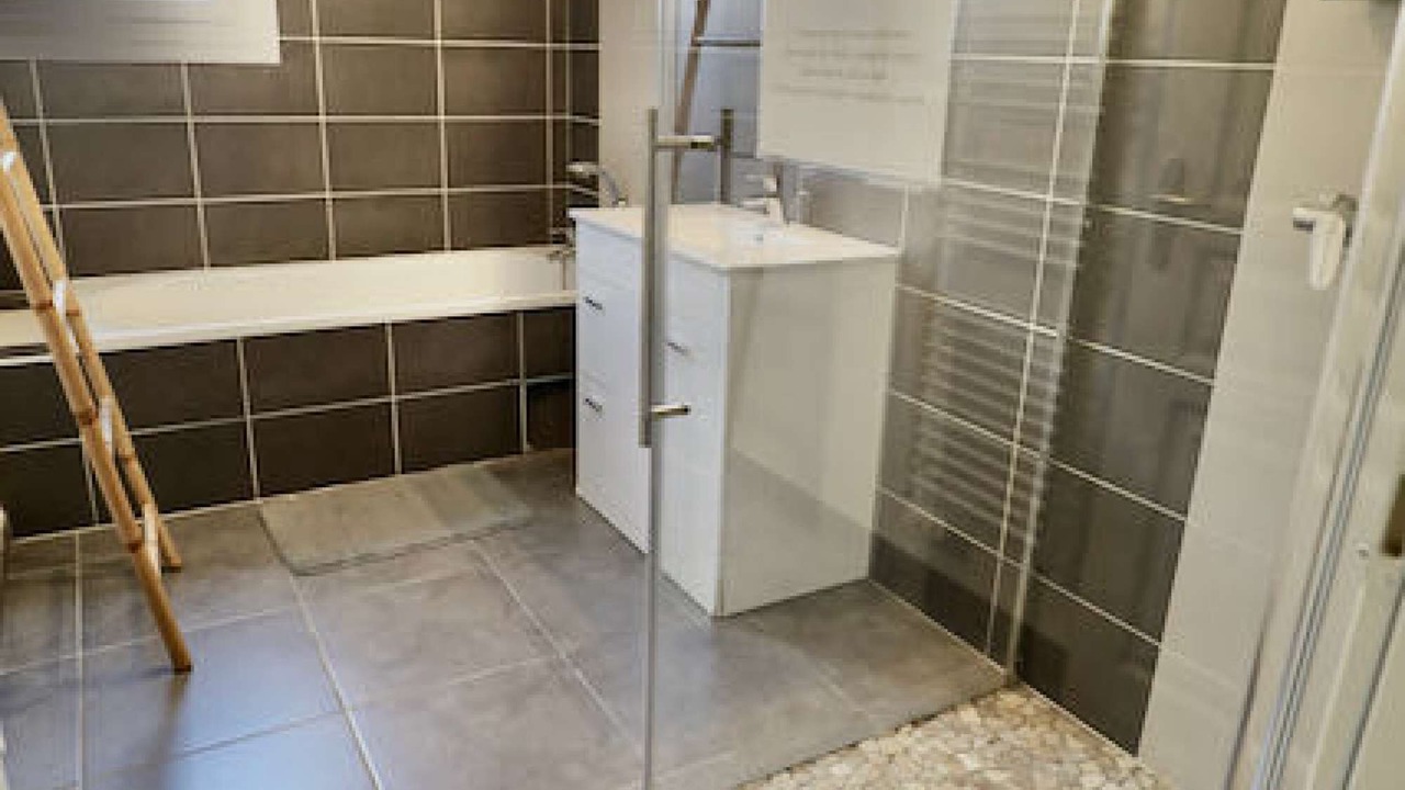 Photo of Bathroom in Sainte-Eulalie-en-Born