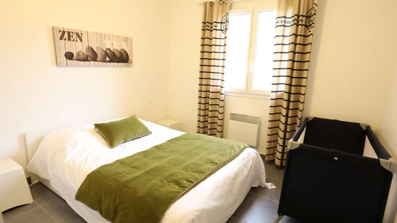 Photo of Bedroom in Sainte-Eulalie-en-Born