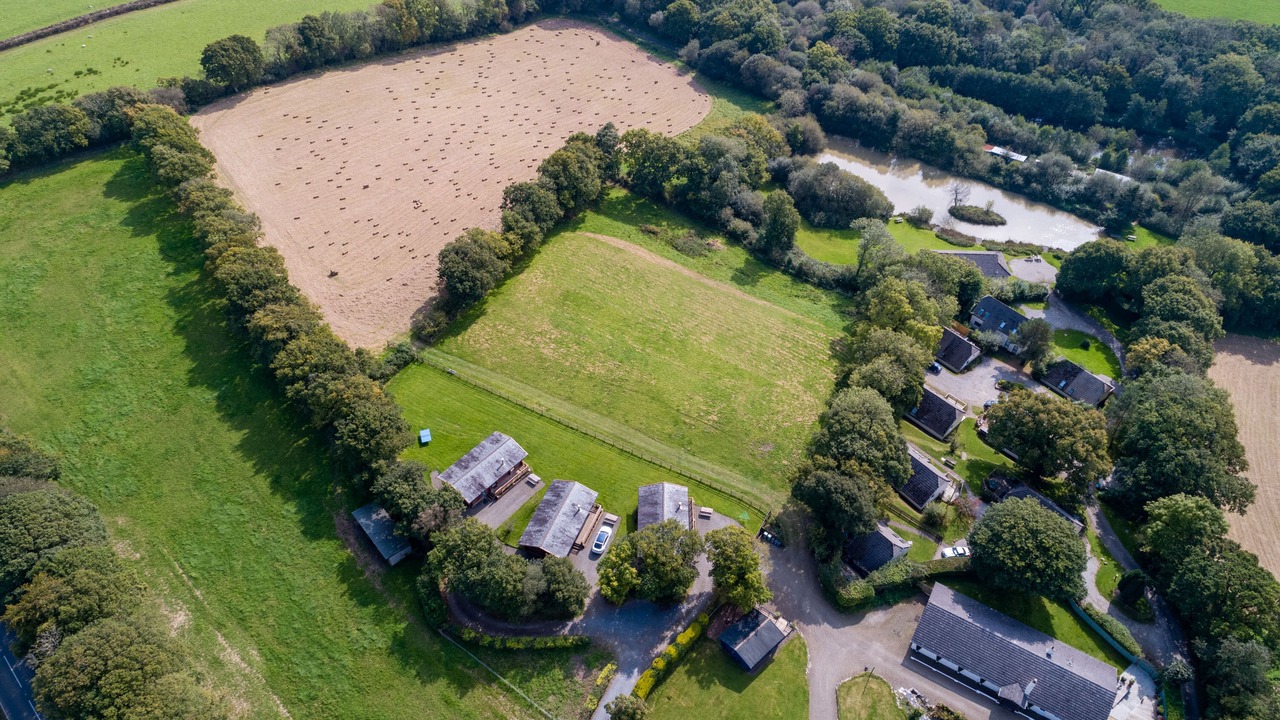 Photo of Others in Highampton