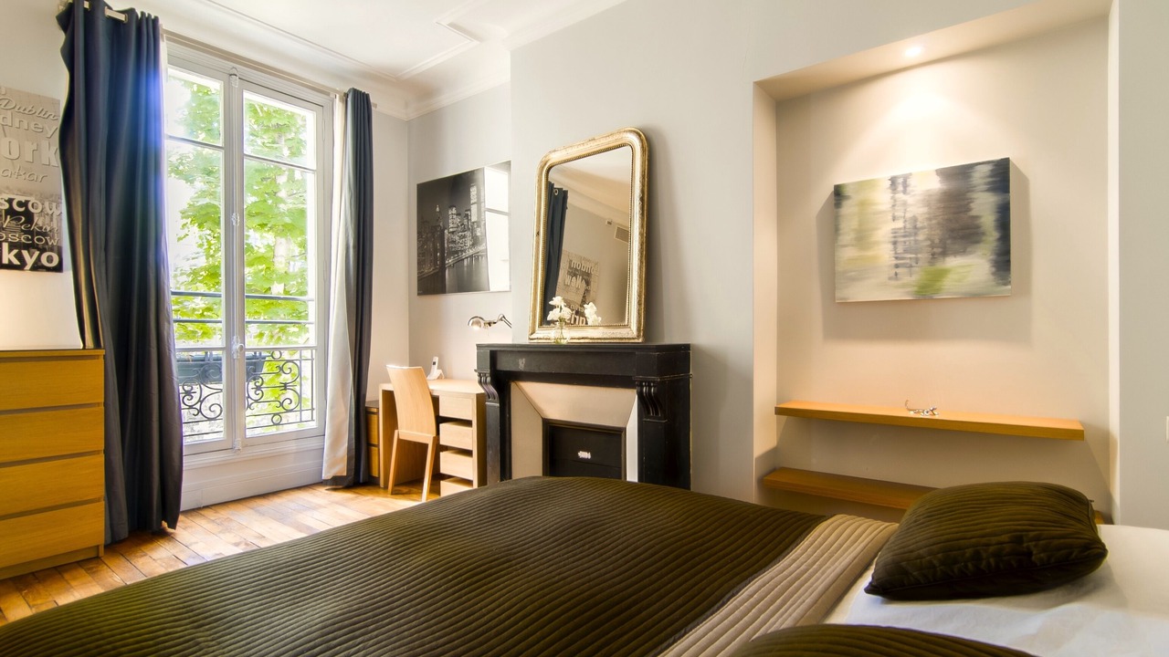 Photo of Bedroom in 6th Arrondissement