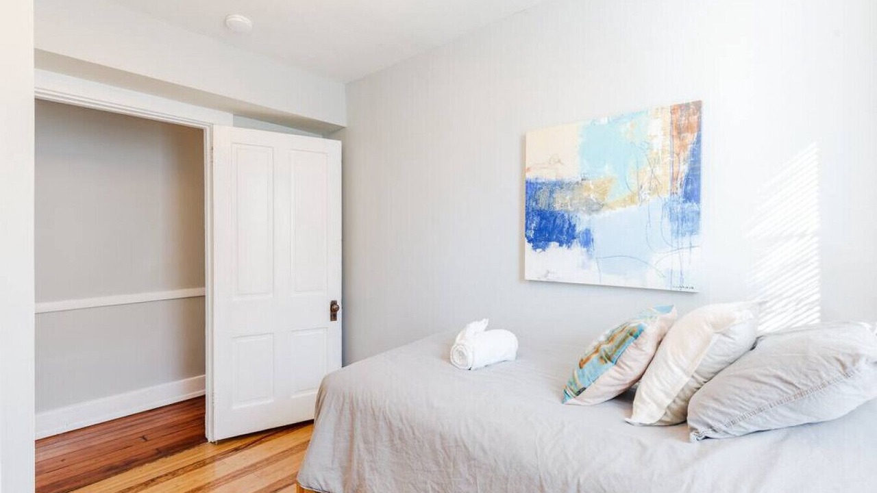 Photo of Bedroom in Mount Auburn