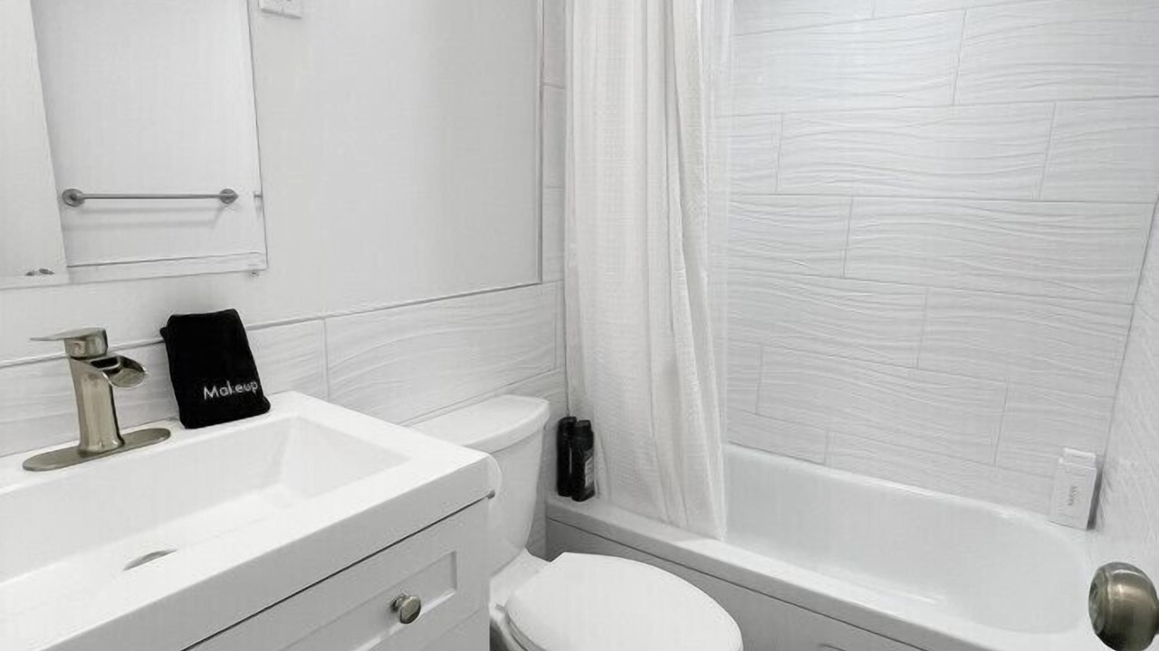 Photo of Bathroom in Mount Auburn