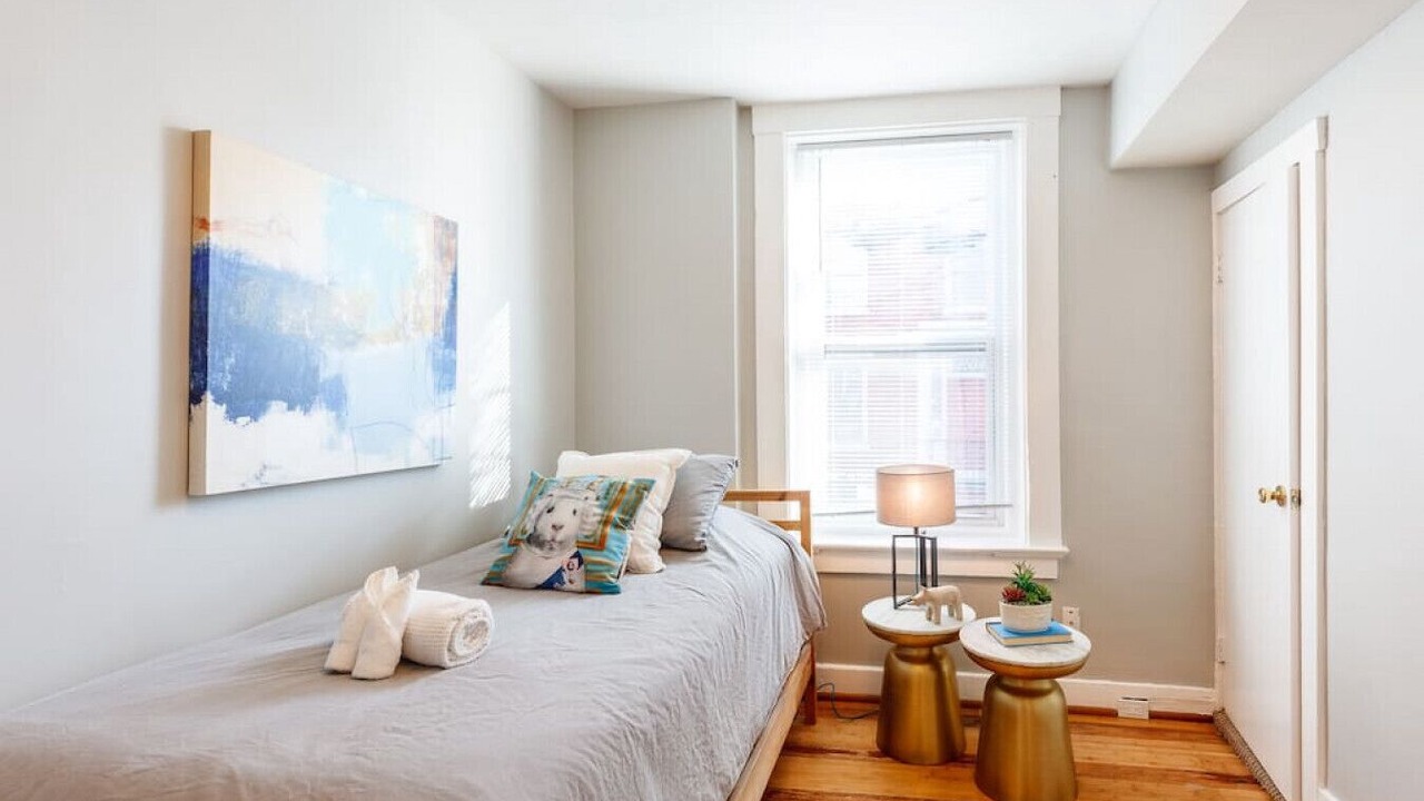 Photo of Bedroom in Mount Auburn