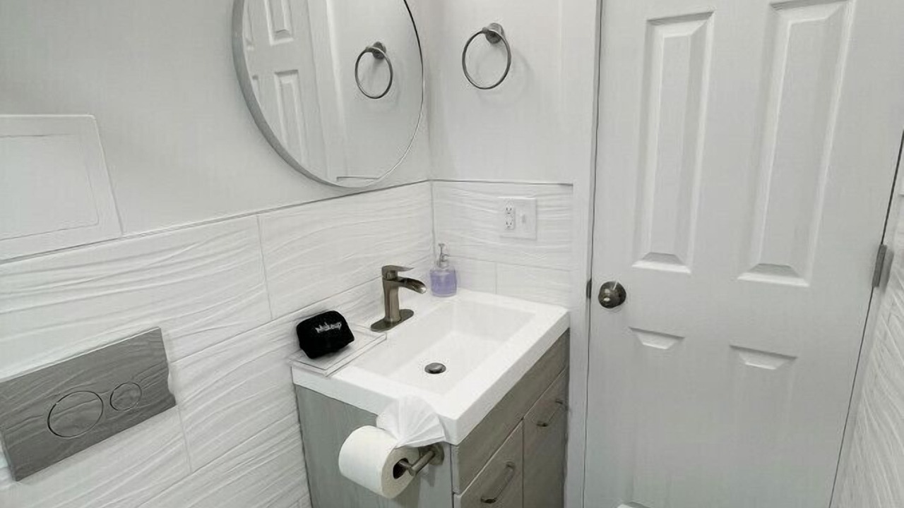 Photo of Bathroom in Mount Auburn