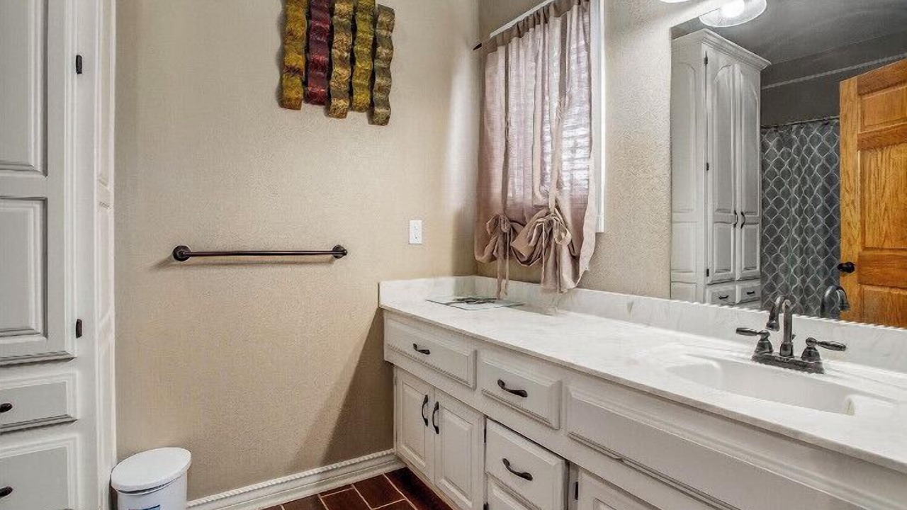 Photo of Bathroom in Greenwood