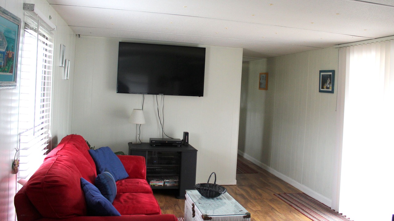 Photo of Livingroom in Kuttawa