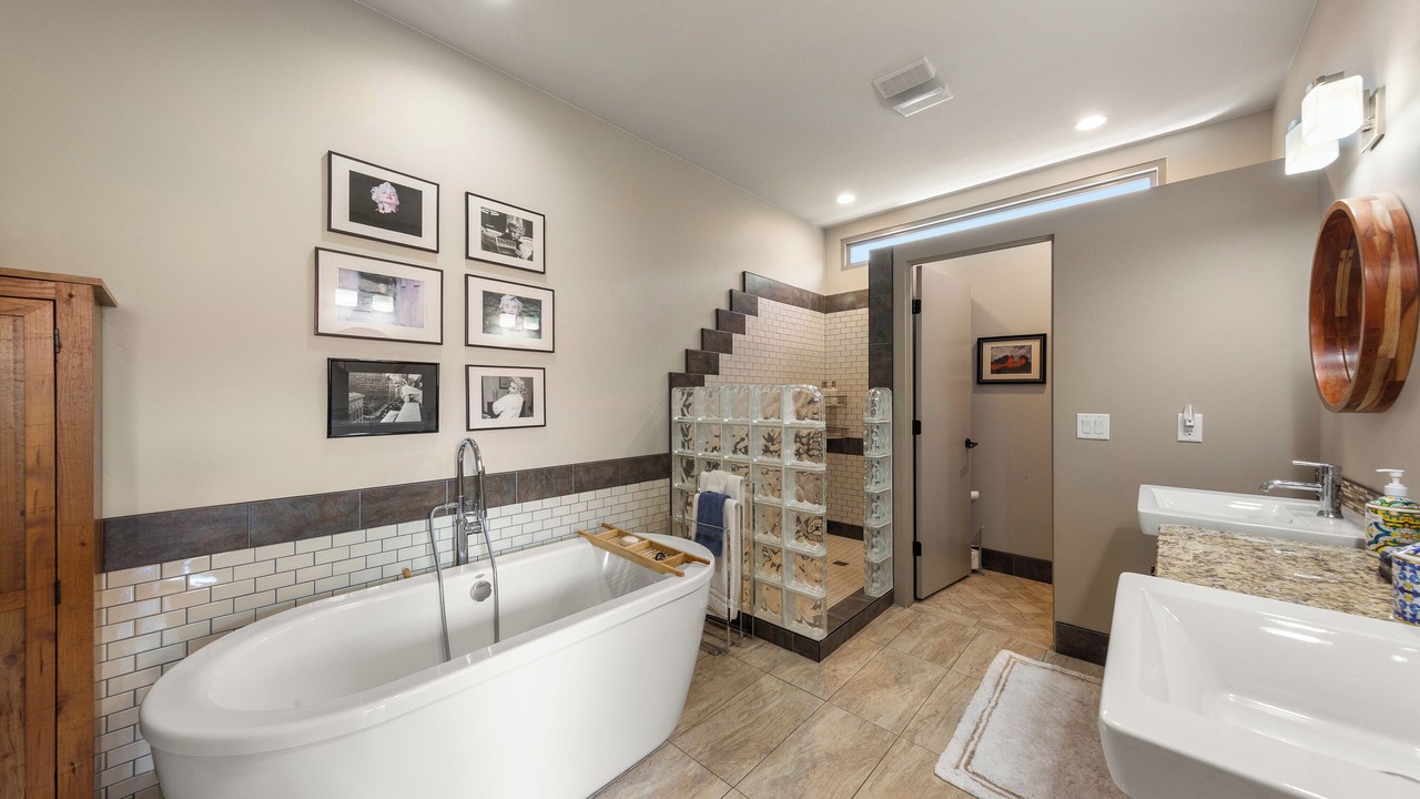 Photo of Bathroom in Kayenta
