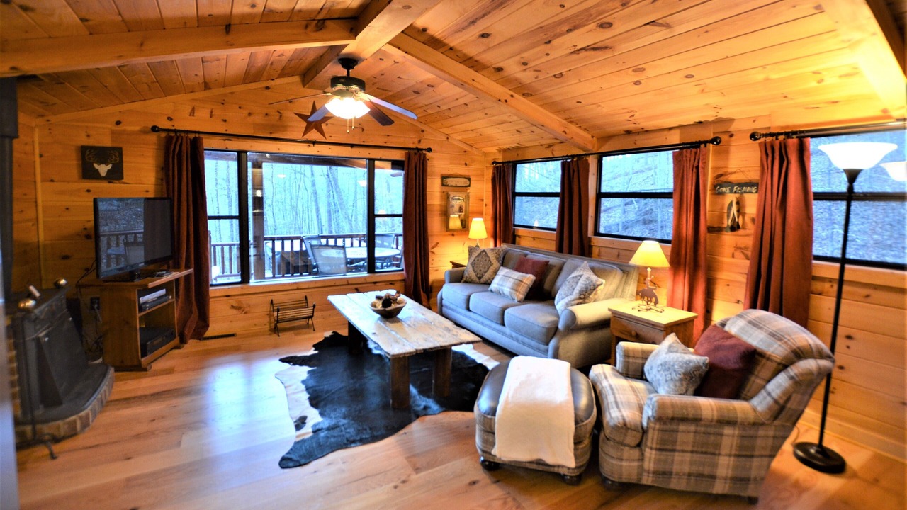 Photo of Bedroom in Mineral Bluff