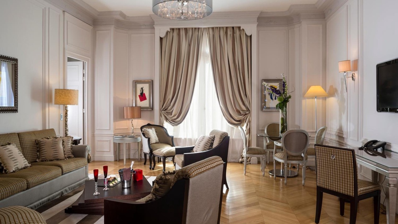 Photo of Livingroom in Chaillot