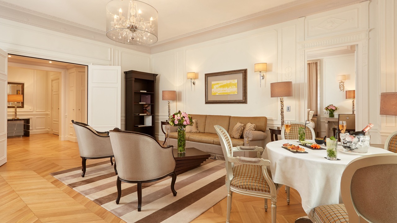 Photo of Livingroom in Chaillot