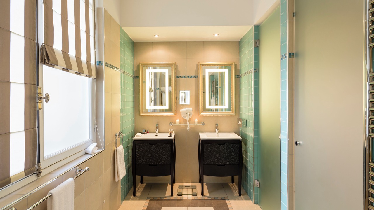 Photo of Bathroom in Chaillot