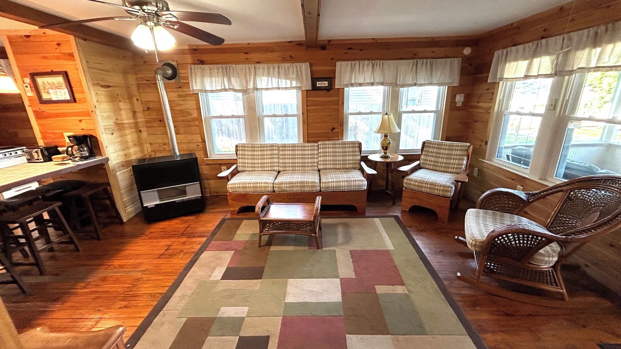 Photo of Livingroom in Moon Lake Cottages
