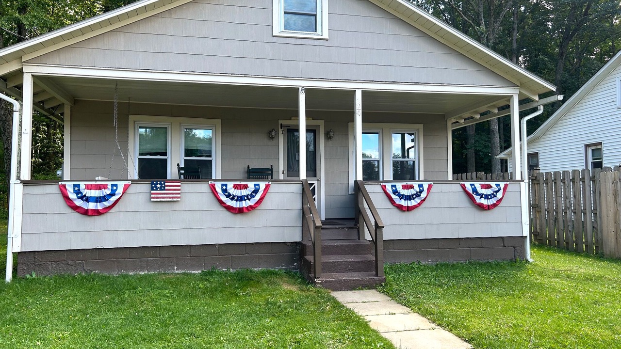 Photo of Outdoor in Moon Lake Cottages