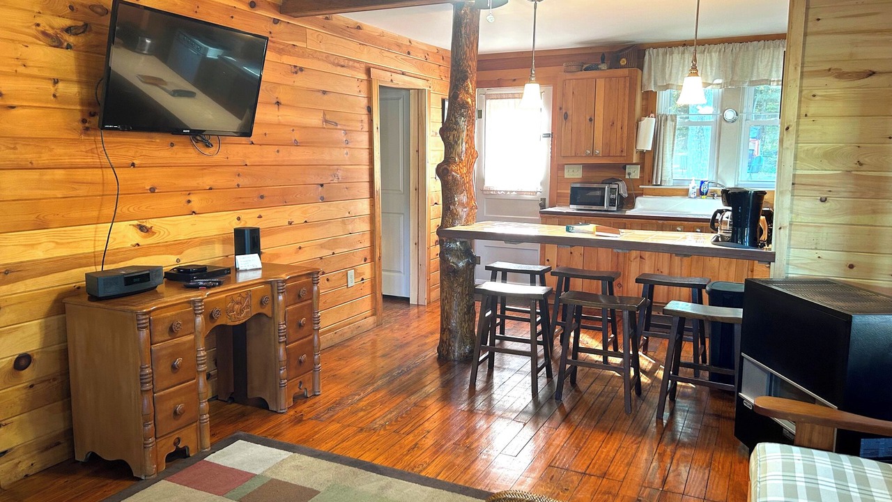 Photo of Bedroom in Moon Lake Cottages