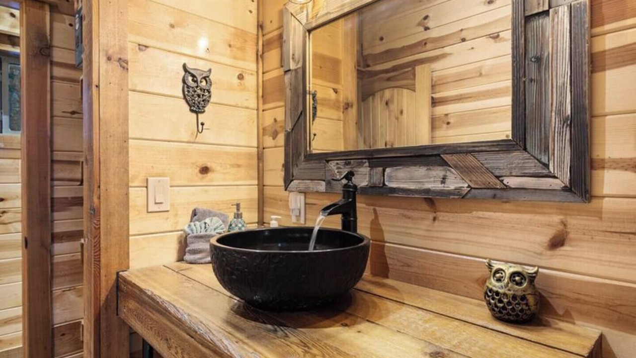 Photo of Bathroom in Broken Bow