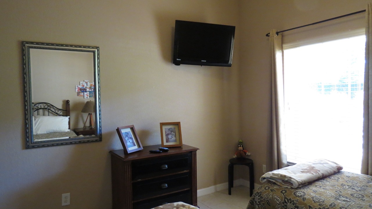 Photo of Bedroom in Bahama Bay