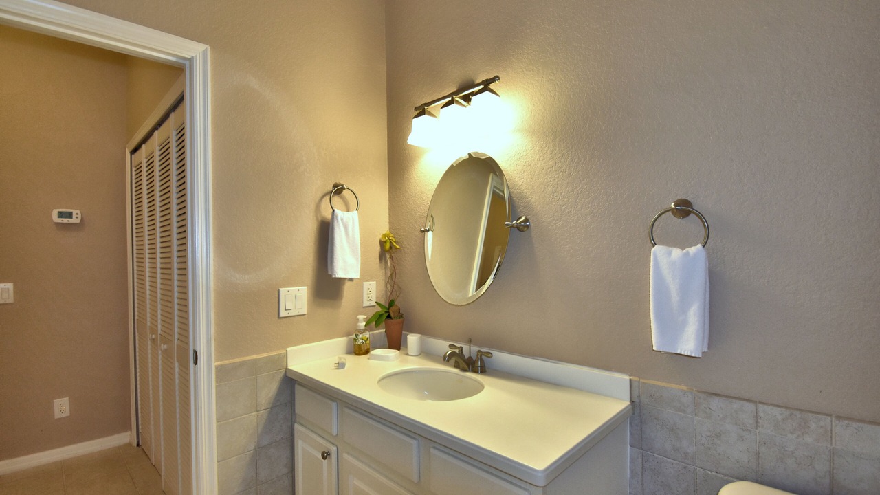 Photo of Bathroom in Bahama Bay