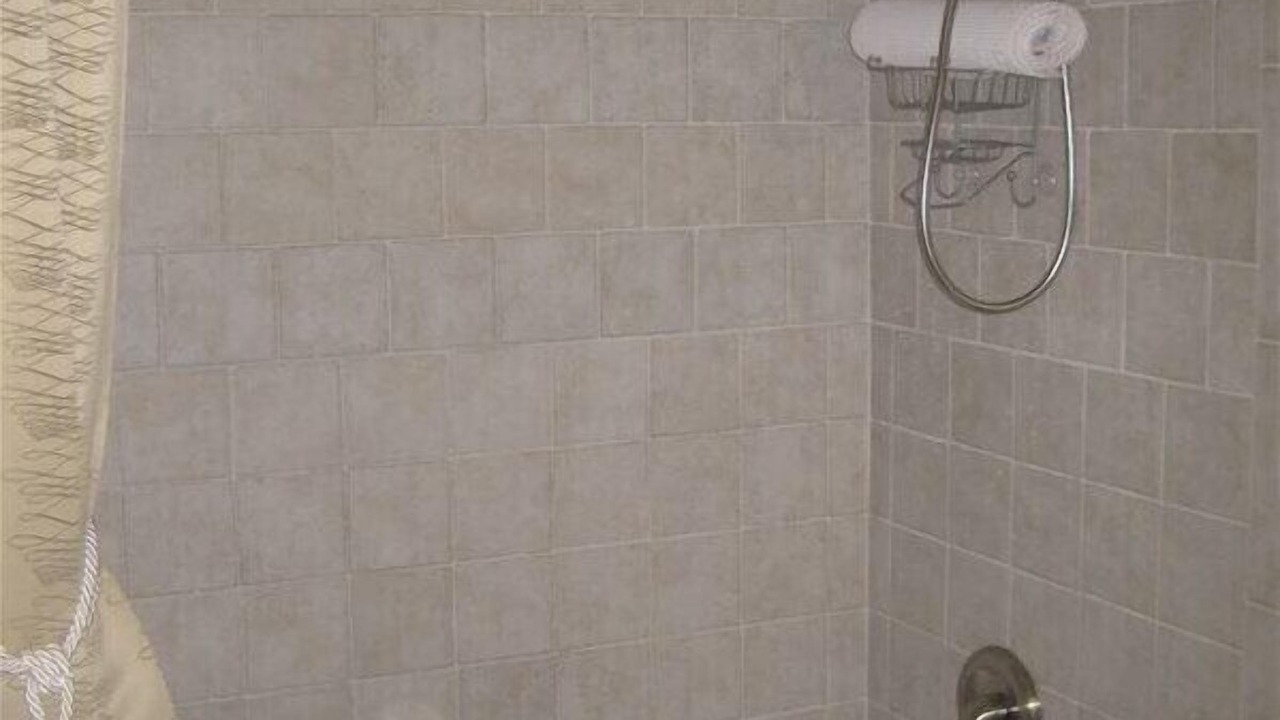 Photo of Bathroom in Bahama Bay