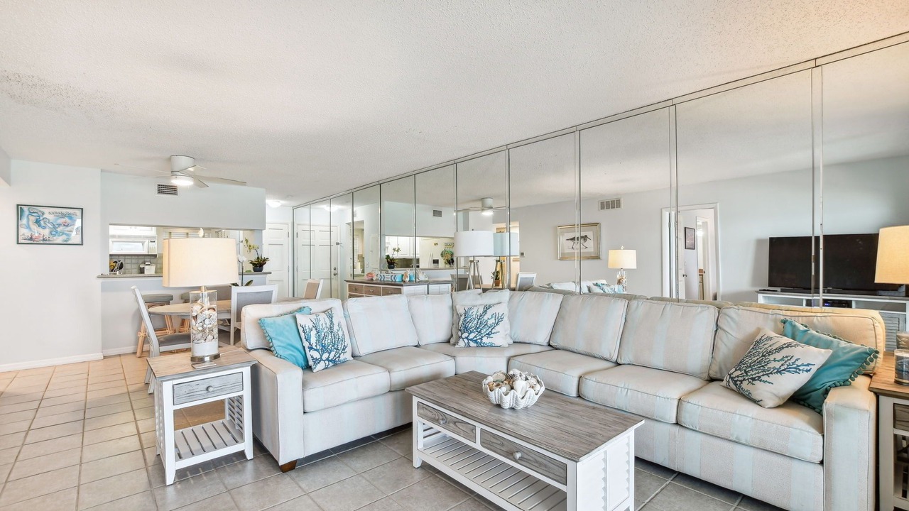 Photo of Livingroom in Belleair Beach