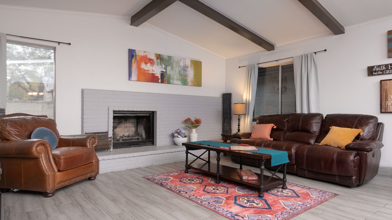 Photo of Livingroom in Woods of Shavano