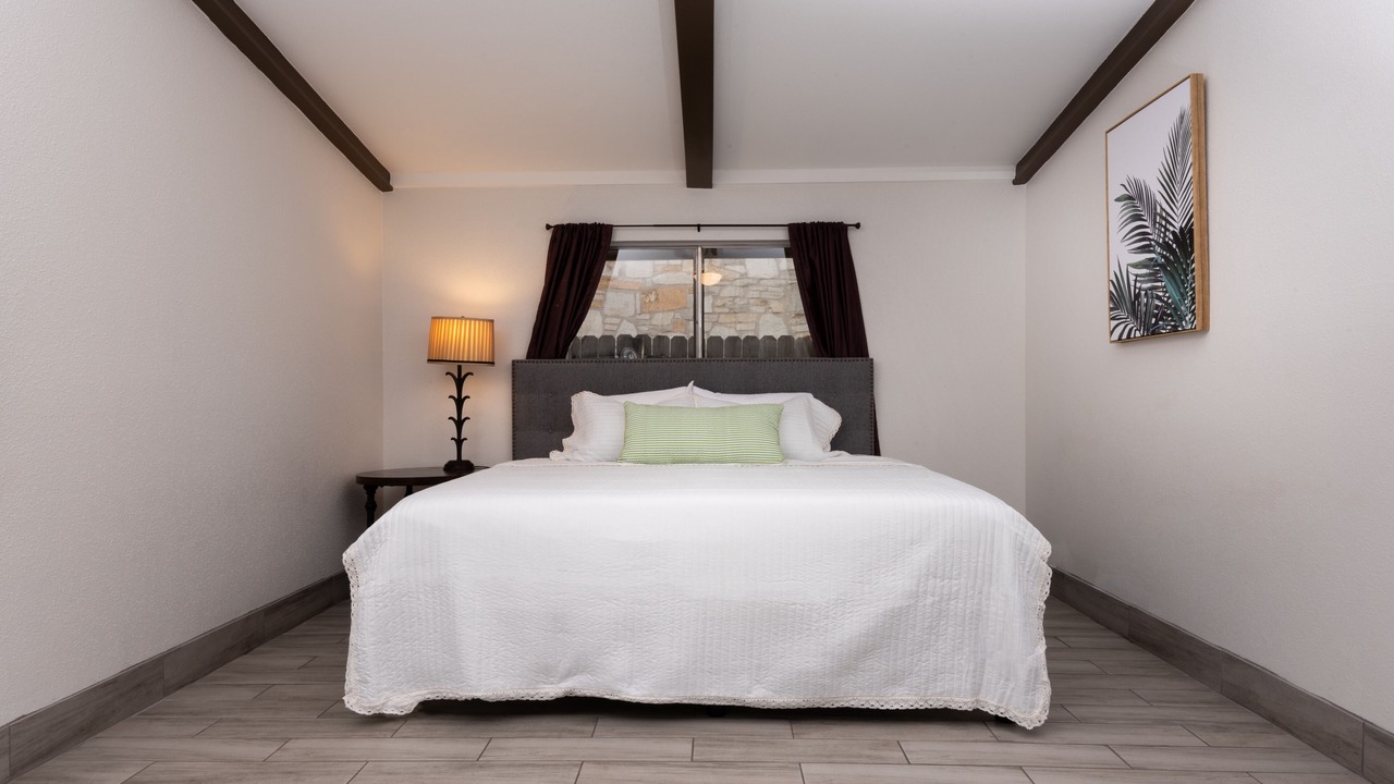 Photo of Bedroom in Woods of Shavano