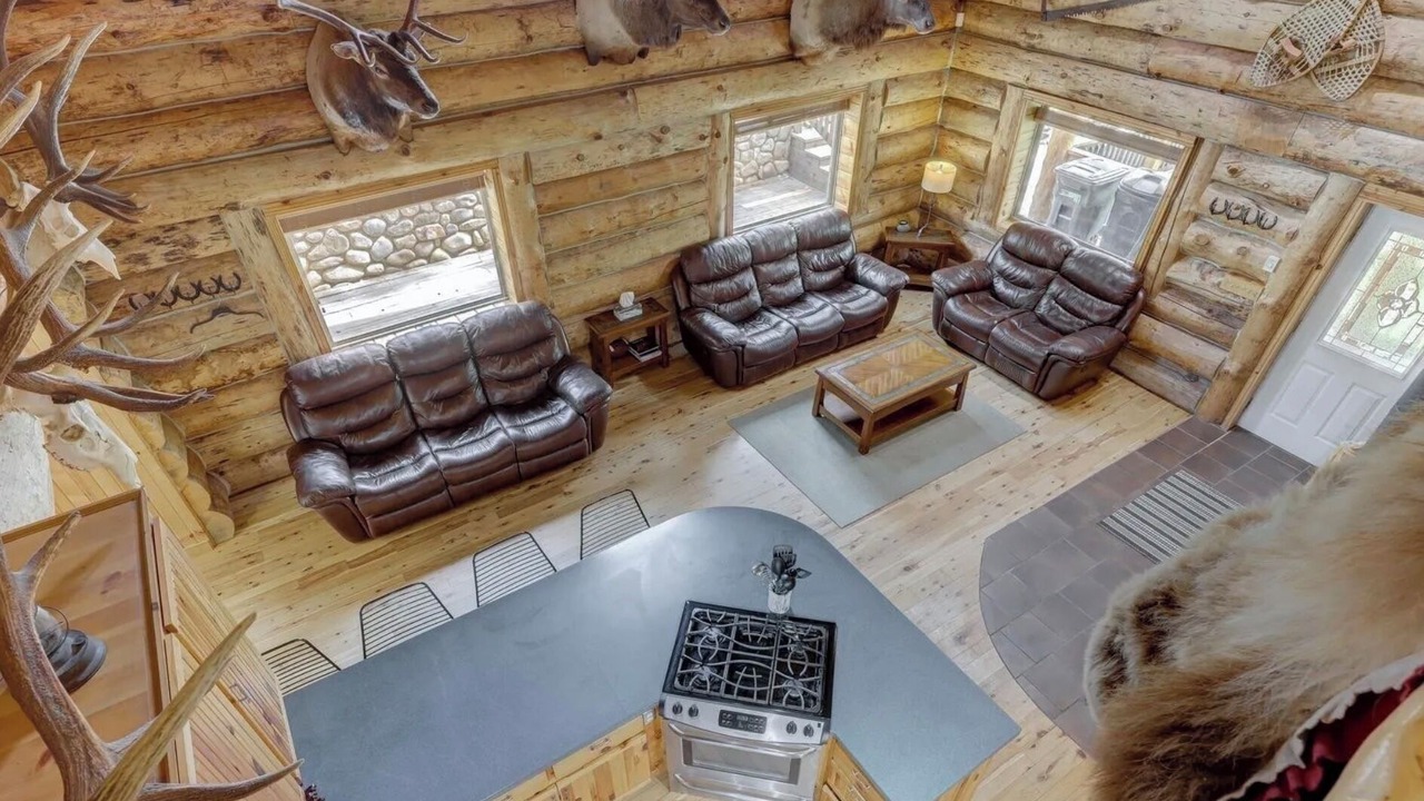 Photo of Livingroom in Garden Valley