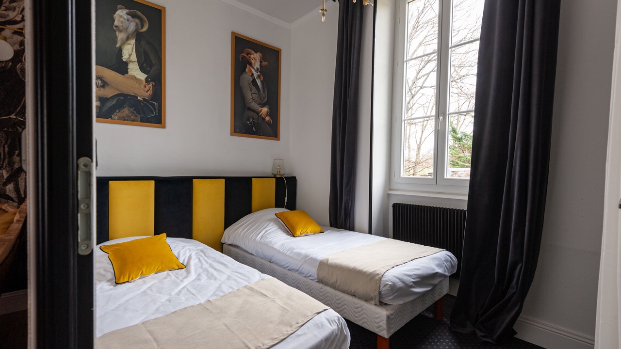 Photo of Bedroom in Saint-Etienne-de-Saint-Geoirs