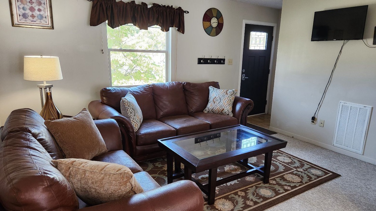 Photo of Bedroom in Karns