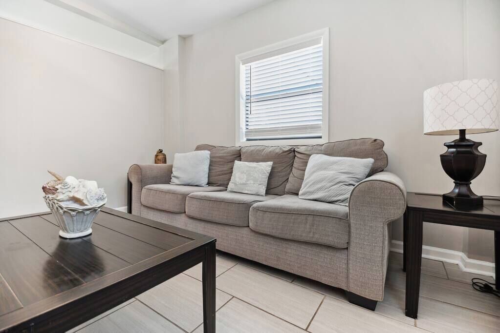 Photo of Livingroom in Saint Simons Heights