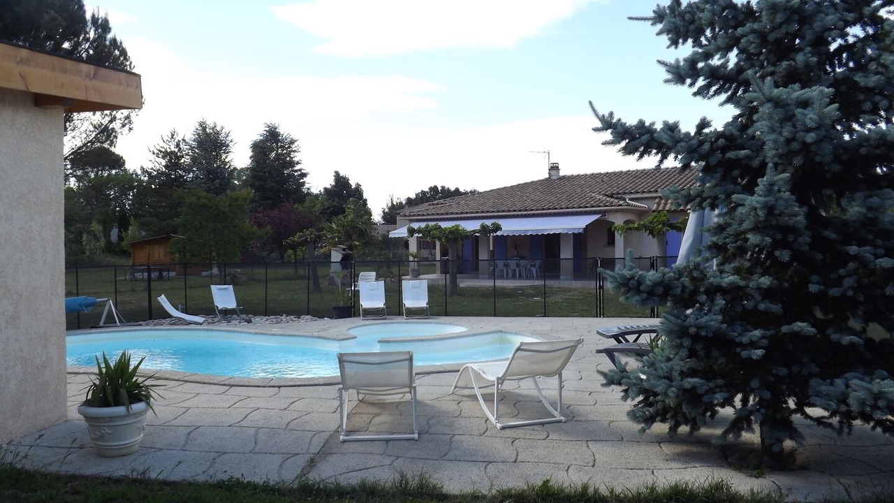 Photo of Outdoor in Sampzon