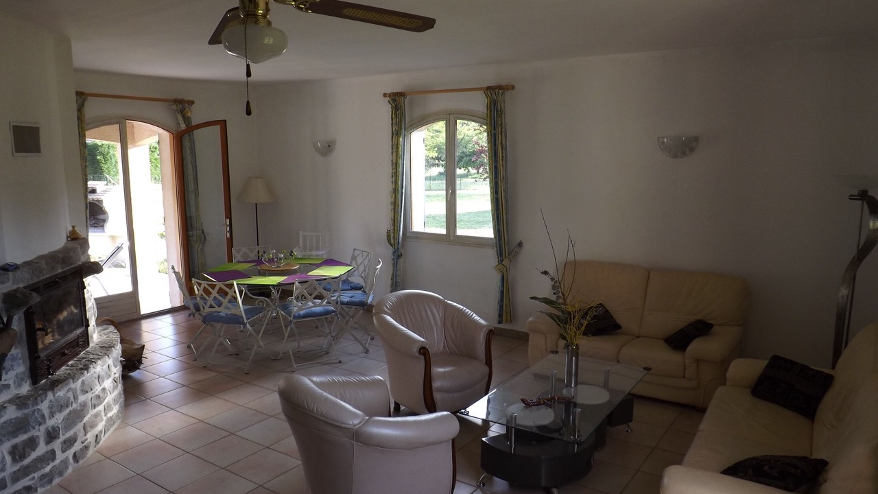 Photo of Livingroom in Sampzon