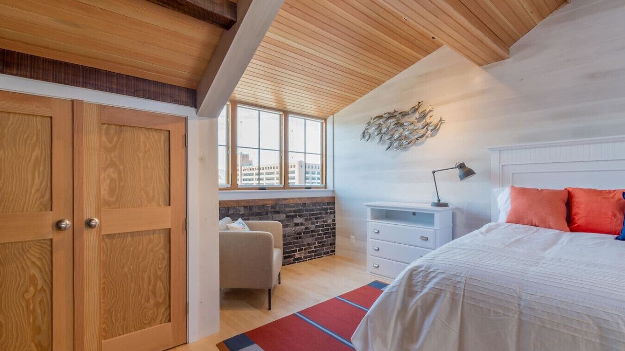 Photo of Bedroom in Downtown Portland