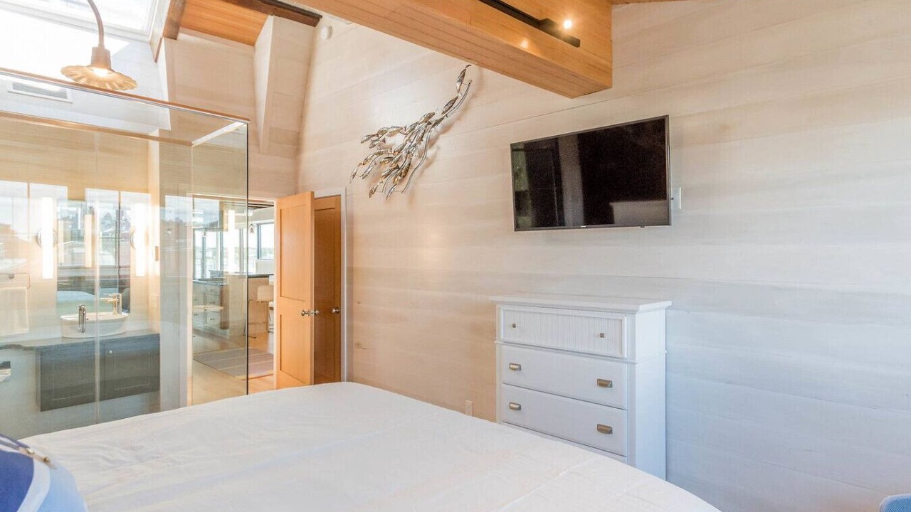 Photo of Bedroom in Downtown Portland