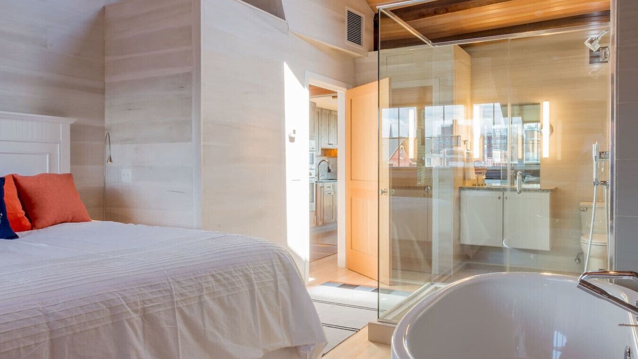 Photo of Bedroom in Downtown Portland