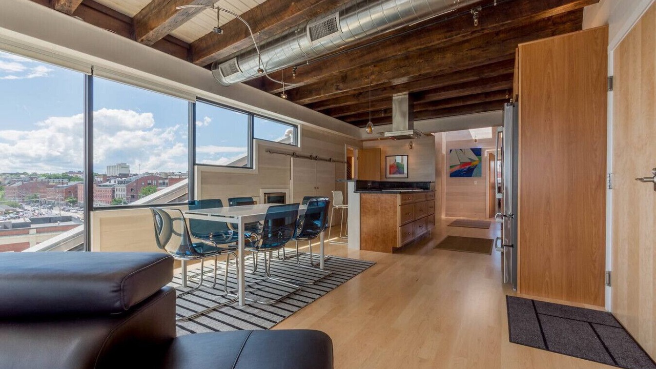 Photo of Others in Downtown Portland