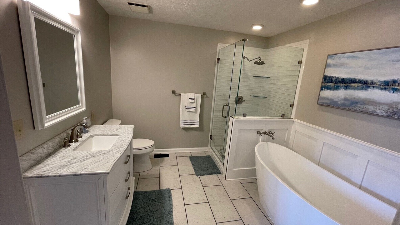 Photo of Bathroom in Benton