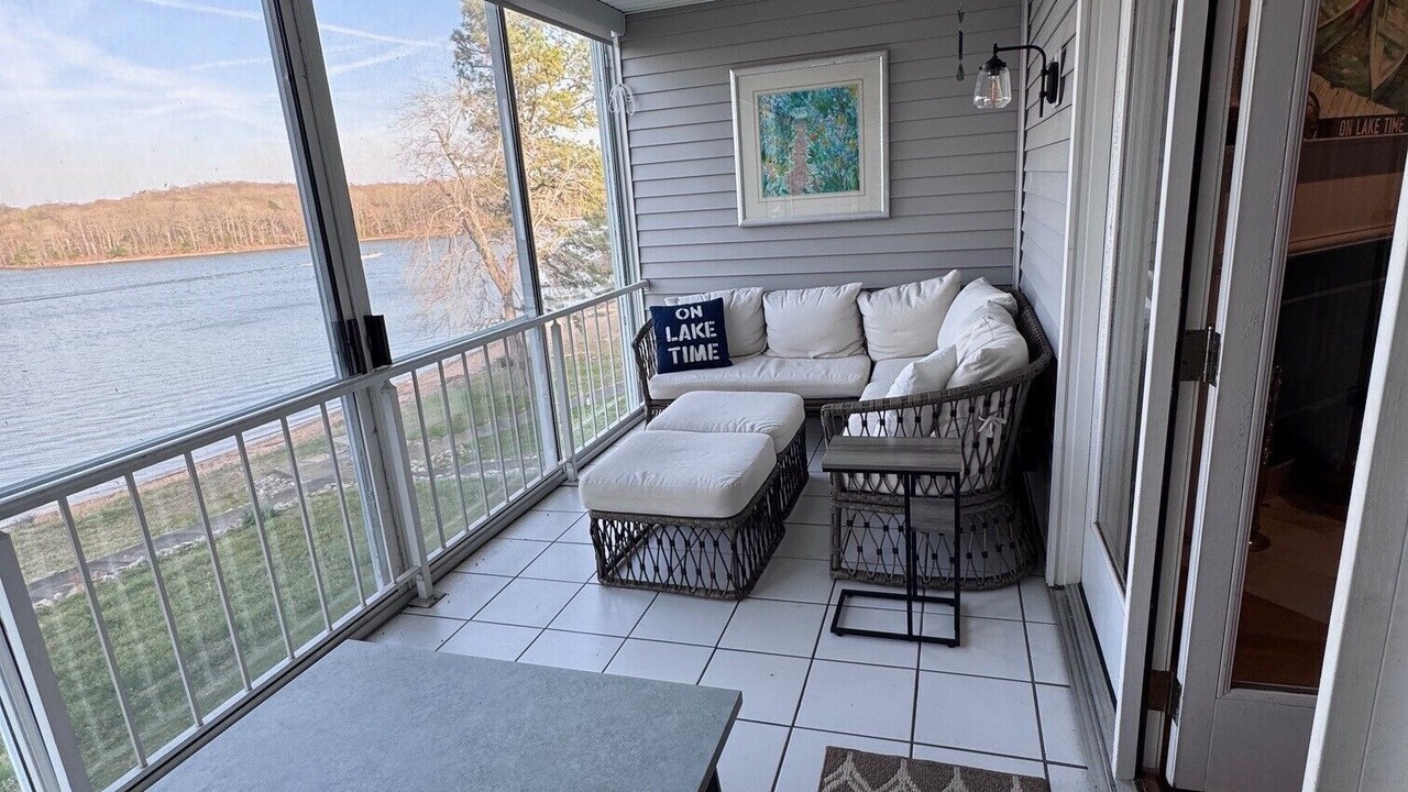 Photo of Livingroom in Benton