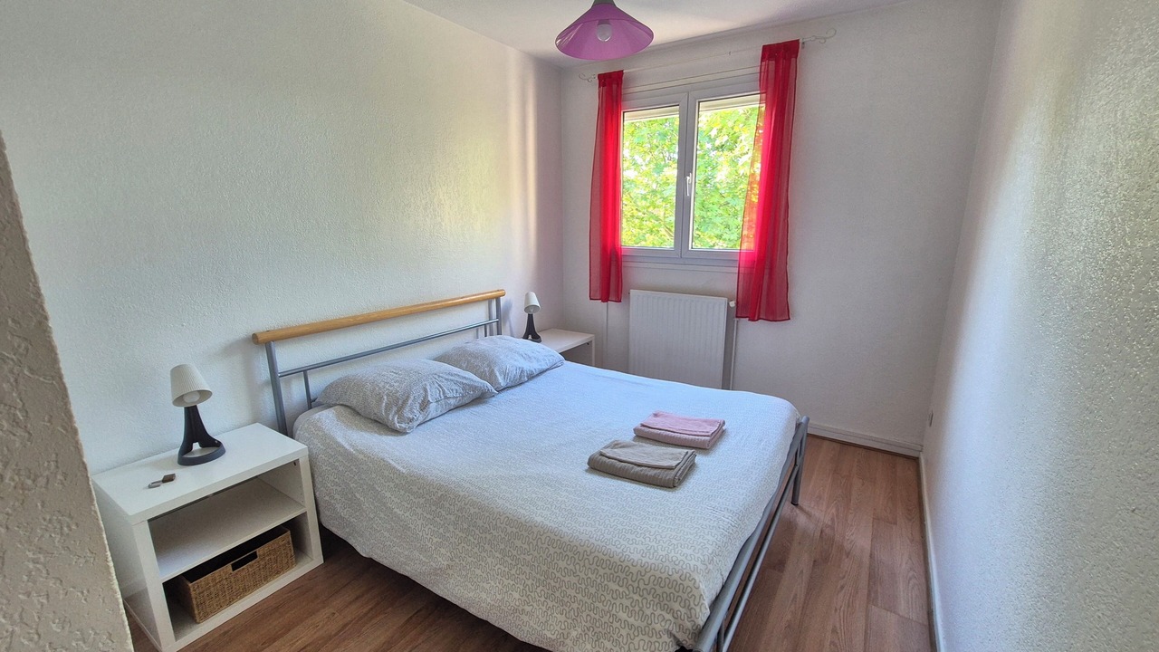 Photo of Bedroom in Antigone