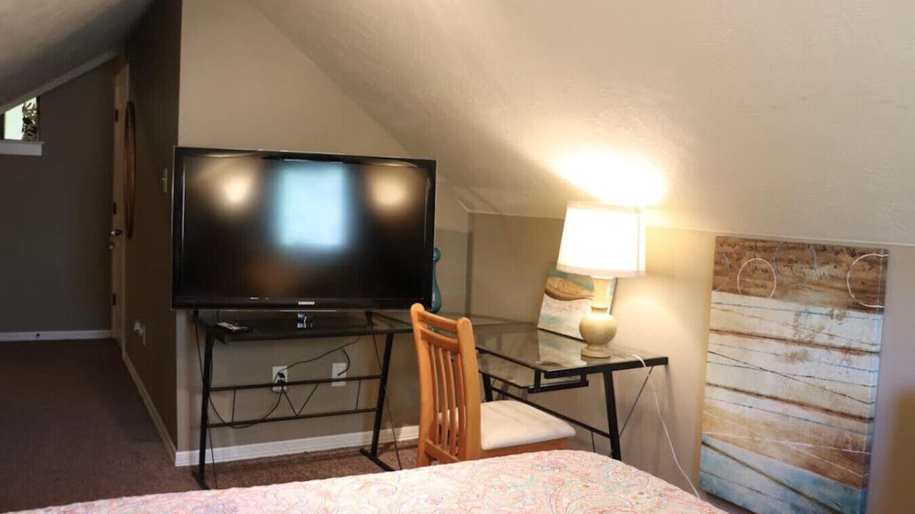 Photo of Bedroom in Valley Ridge