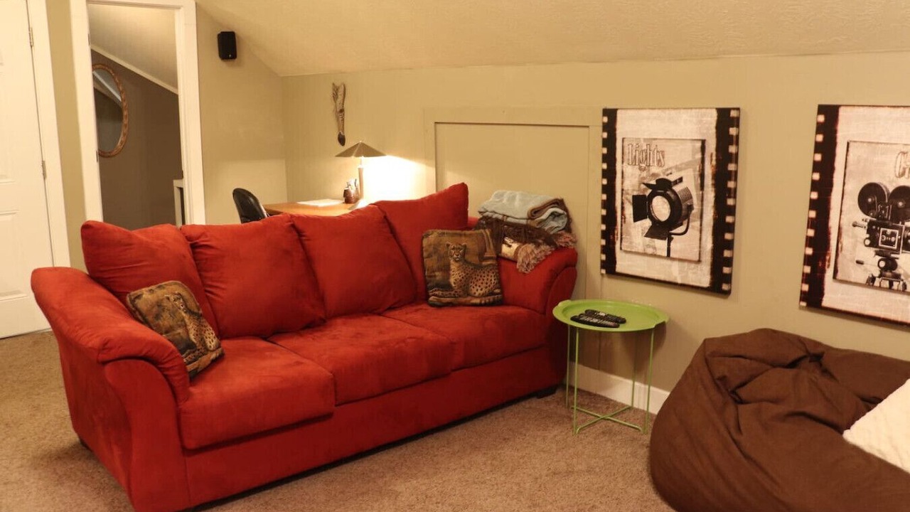 Photo of Livingroom in Valley Ridge