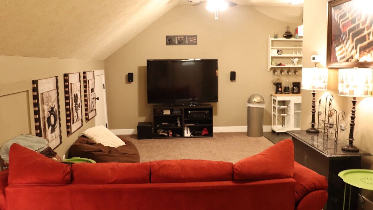 Photo of Livingroom in Valley Ridge