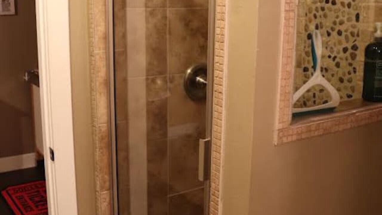 Photo of Bathroom in Valley Ridge
