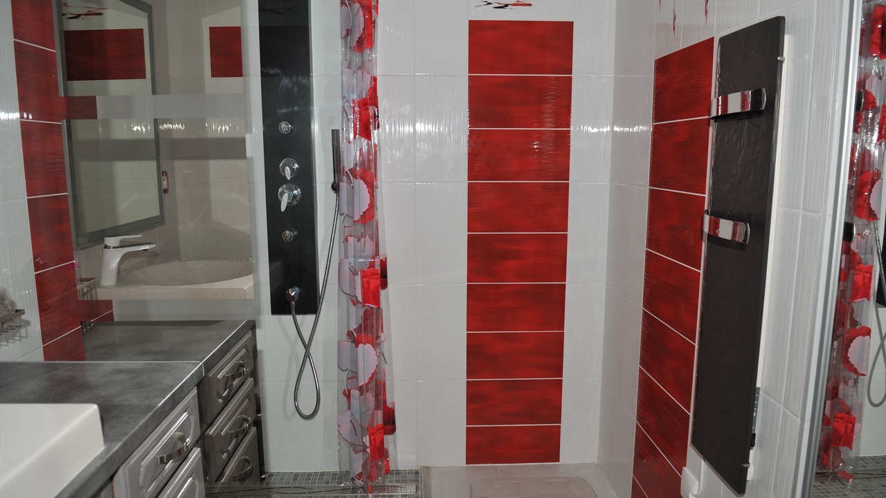 Photo of Bathroom in Saujon