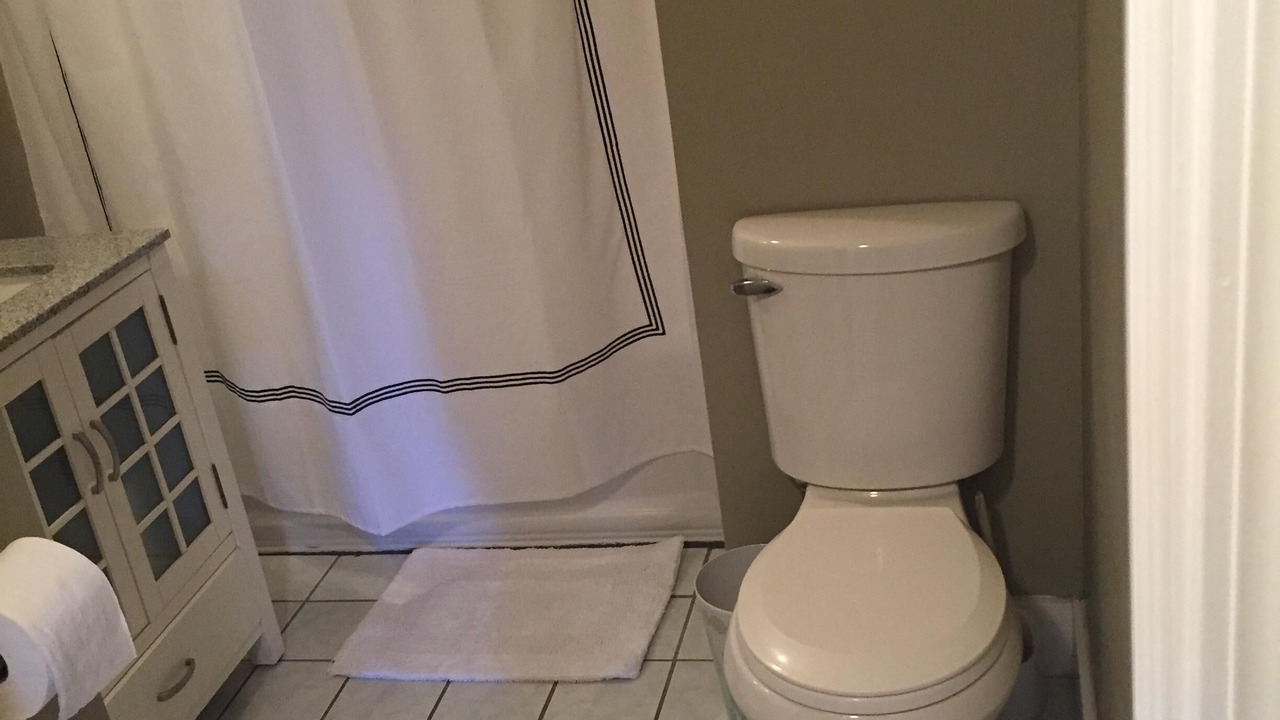 Photo of Bathroom in Murray