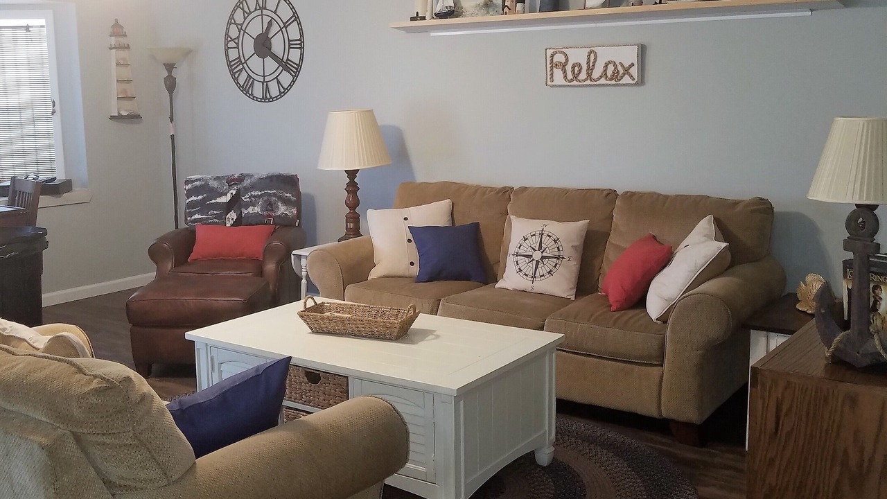 Photo of Livingroom in North Lakeport