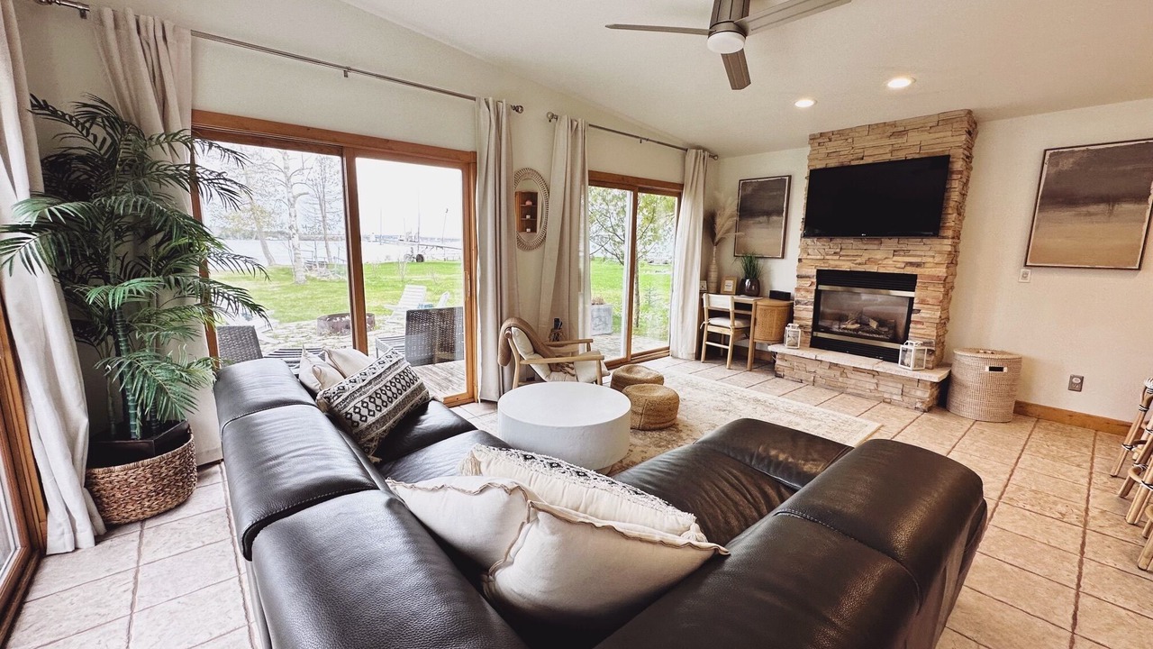 Photo of Livingroom in Sturgeon Bay