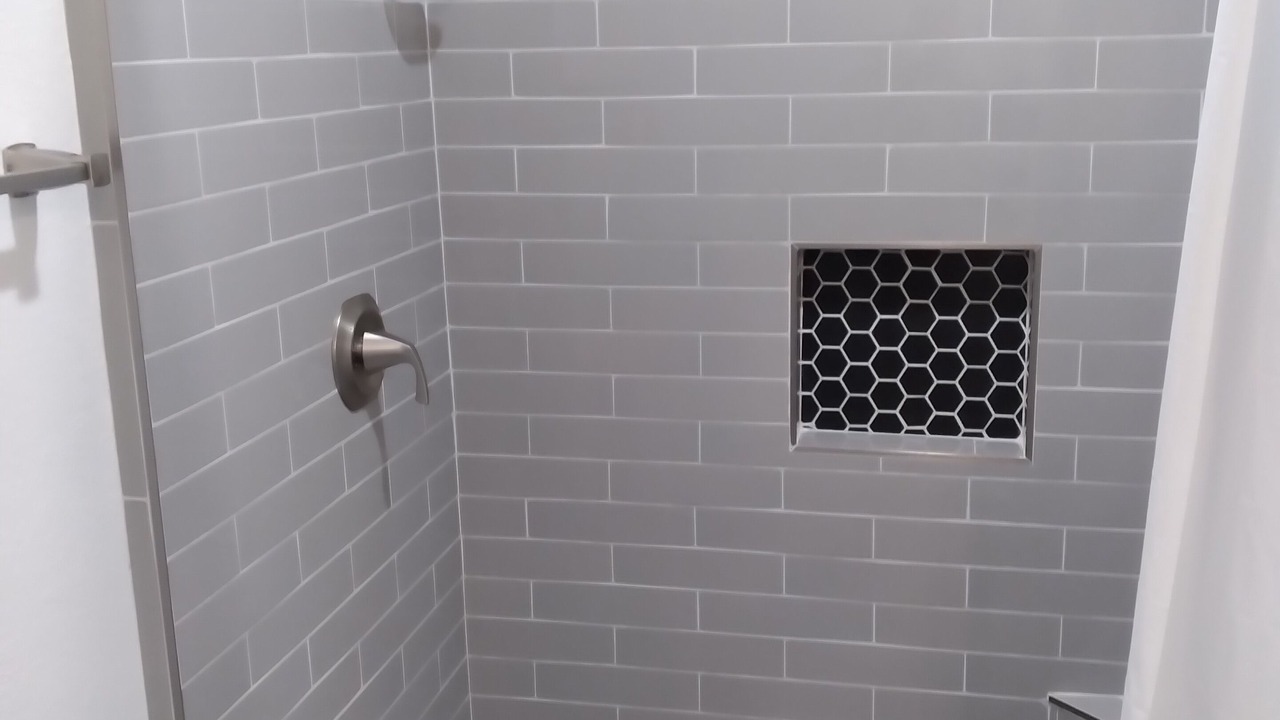 Photo of Bathroom in Sunridge South